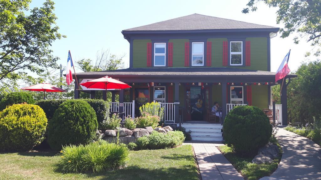 Auberge d'Anjou-Cocooning Café Petit Rocher Buitenkant foto